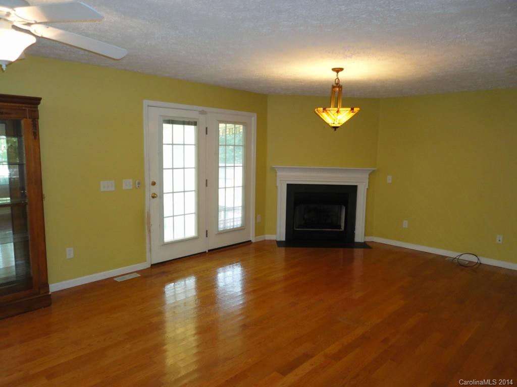 4969 Slanting Bridge Road, Unit 11 Sherrills Ford, NC 28673 - Photo 8 of 24 Gallery Image 8