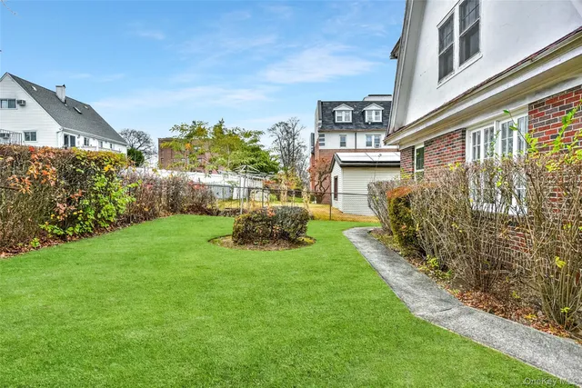 $725,000 | 85 Battle Avenue, White Plains, NY 10606