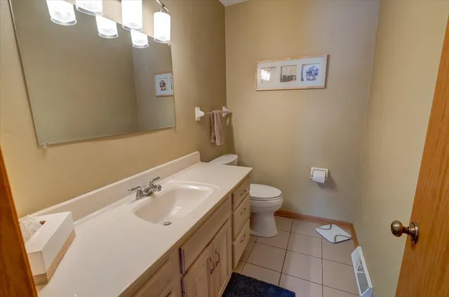 $450,000 | 2718 Hilltop Drive, Sun Prairie, WI 53590