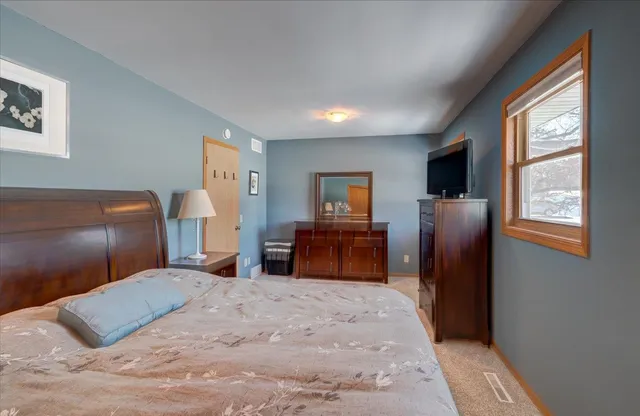 $450,000 | 2718 Hilltop Drive, Sun Prairie, WI 53590