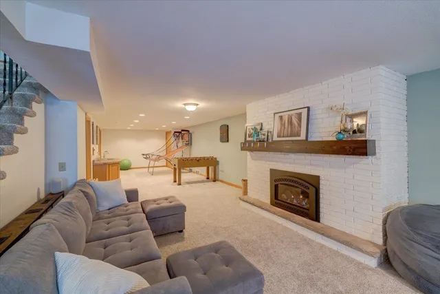 $450,000 | 2718 Hilltop Drive, Sun Prairie, WI 53590