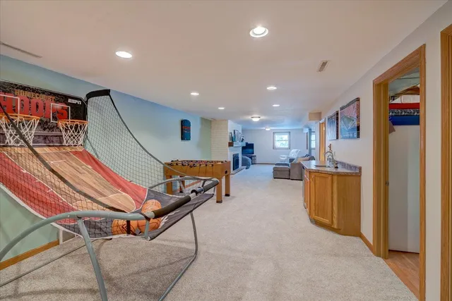 $450,000 | 2718 Hilltop Drive, Sun Prairie, WI 53590