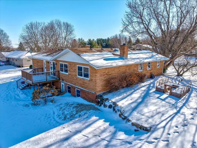 $450,000 | 2718 Hilltop Drive, Sun Prairie, WI 53590