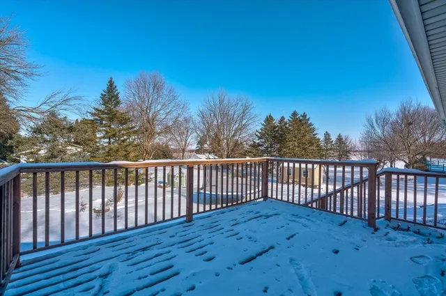 $450,000 | 2718 Hilltop Drive, Sun Prairie, WI 53590