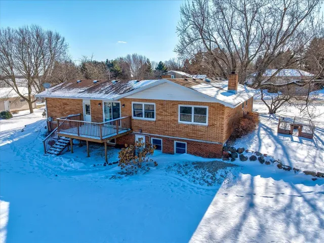 $450,000 | 2718 Hilltop Drive, Sun Prairie, WI 53590