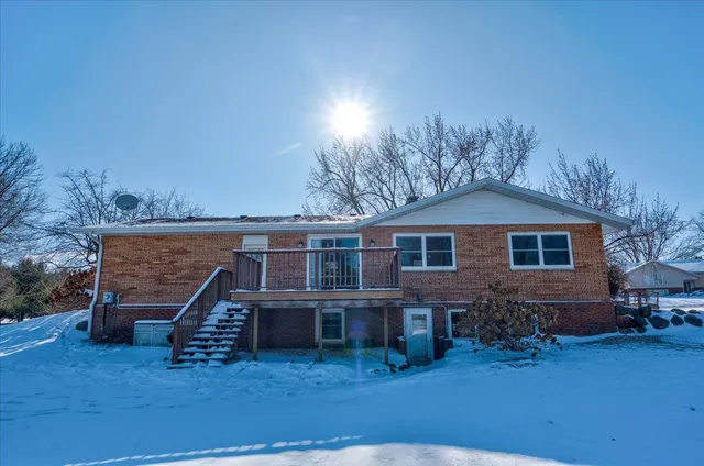 $450,000 | 2718 Hilltop Drive, Sun Prairie, WI 53590