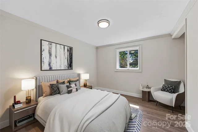 $355,000 | 425 Lyndhurst Drive, Hendersonville, NC 28791