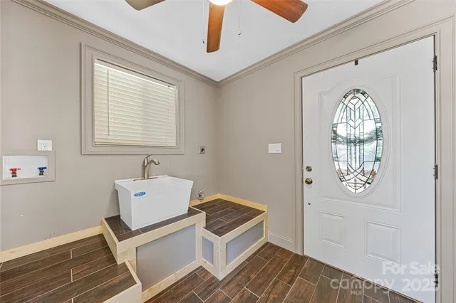 $355,000 | 425 Lyndhurst Drive, Hendersonville, NC 28791