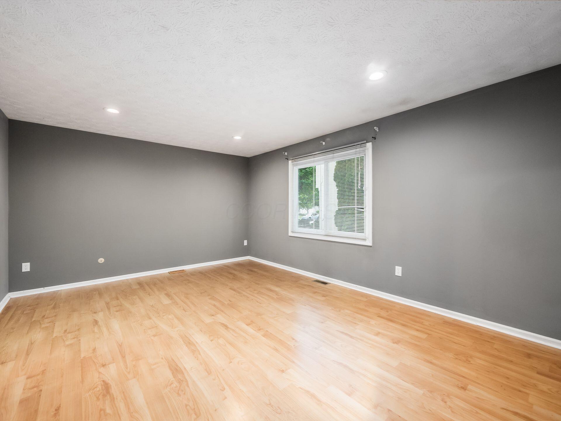 5314 Roscommon Road Dublin, OH 43017 - Photo 23 of 42
