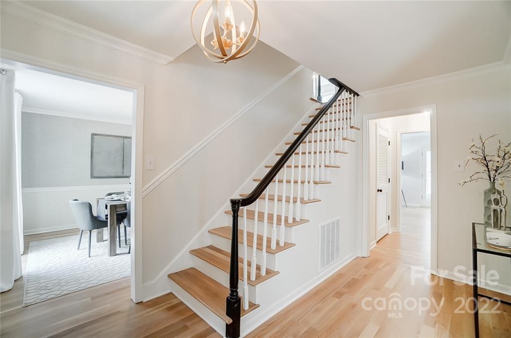 2601 Innsbrook Road Charlotte, NC 28226 - Photo 5 of 48 Gallery Image 5