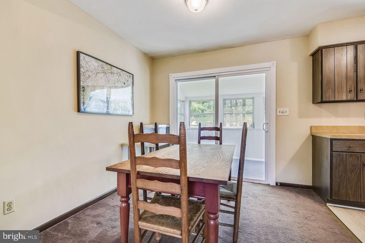 3705 Altondale Road Reisterstown, MD 21136 - Photo 13 of 39 Diningroom