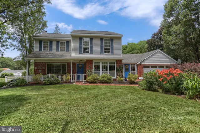 $489,900 | 975 Groff Avenue, Elizabethtown, PA 17022