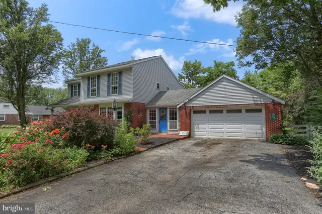 $489,900 | 975 Groff Avenue, Elizabethtown, PA 17022