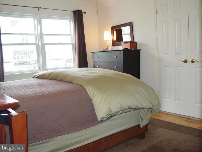 730 Overbrook Road Baltimore, MD 21212 - Photo 22 of 29 a bedroom with a bed and window