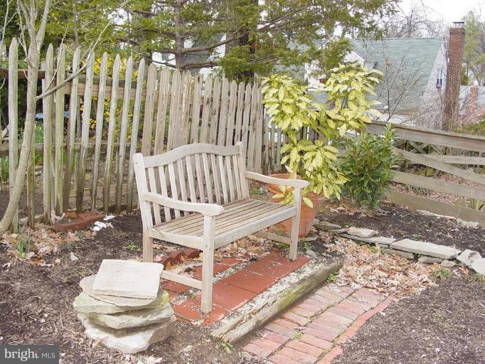 730 Overbrook Road Baltimore, MD 21212 - Photo 25 of 29 a view of outdoor space with seating