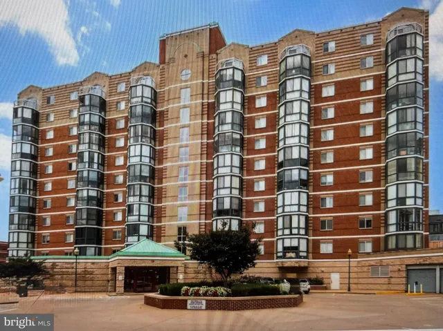 $279,900 | 24 Courthouse Square, Unit 607, Rockville, MD 20850