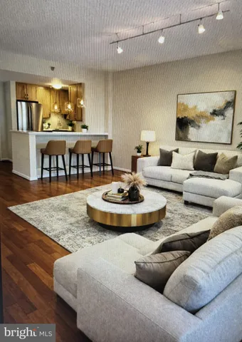 $279,900 | 24 Courthouse Square, Unit 607, Rockville, MD 20850