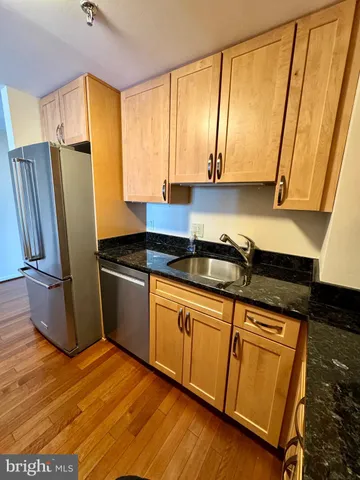 $279,900 | 24 Courthouse Square, Unit 607, Rockville, MD 20850
