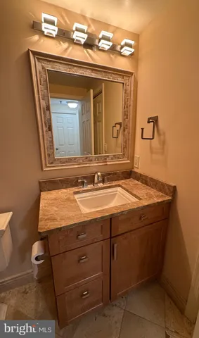 $279,900 | 24 Courthouse Square, Unit 607, Rockville, MD 20850