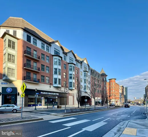 $279,900 | 24 Courthouse Square, Unit 607, Rockville, MD 20850