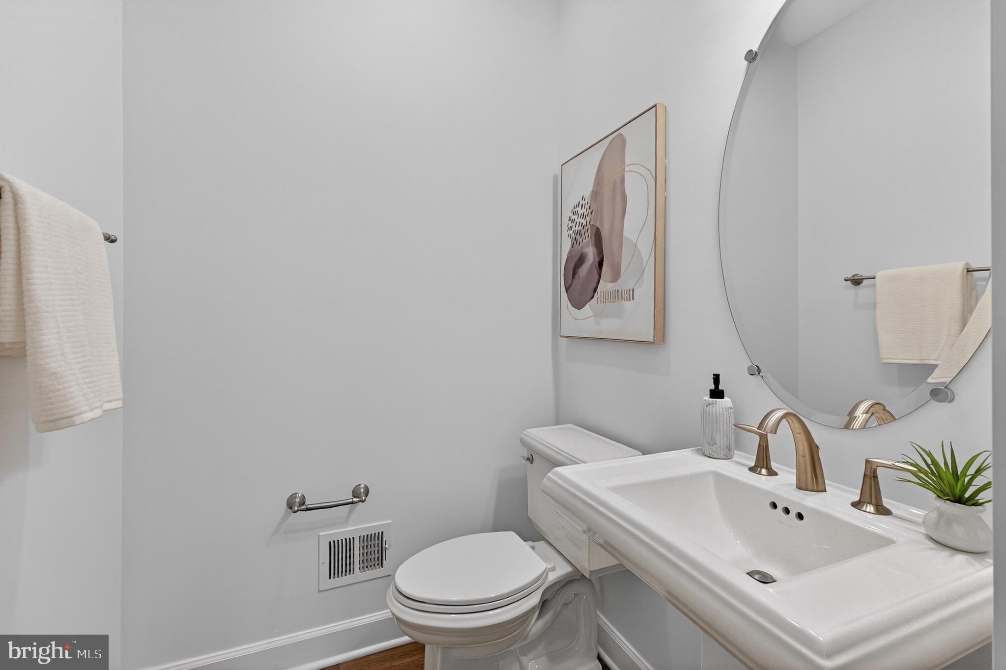 7920 Shreve Road Falls Church, VA 22043 - Photo 17 of 53 Gallery Image 17
