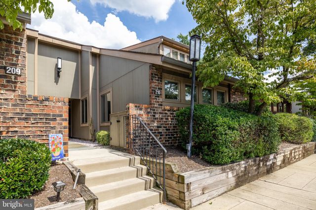 $275,000 | 210 Uxbridge, Cherry Hill, NJ 08034