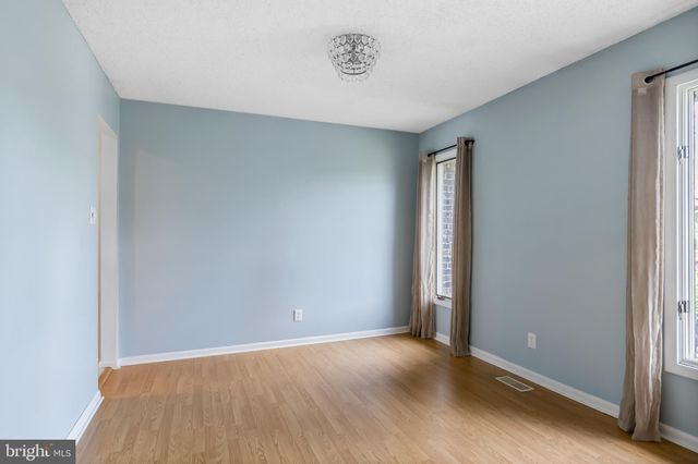 $275,000 | 210 Uxbridge, Cherry Hill, NJ 08034