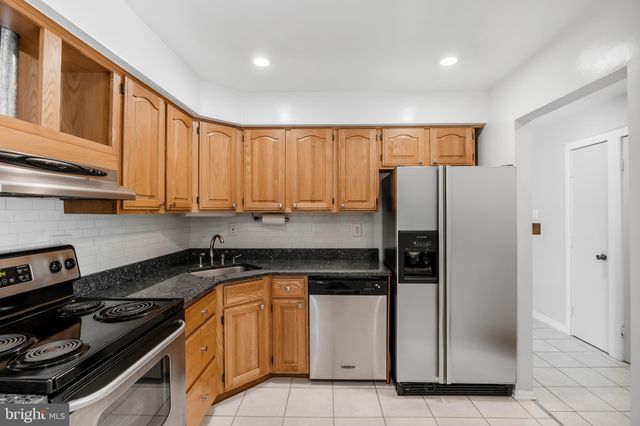 $275,000 | 210 Uxbridge, Cherry Hill, NJ 08034