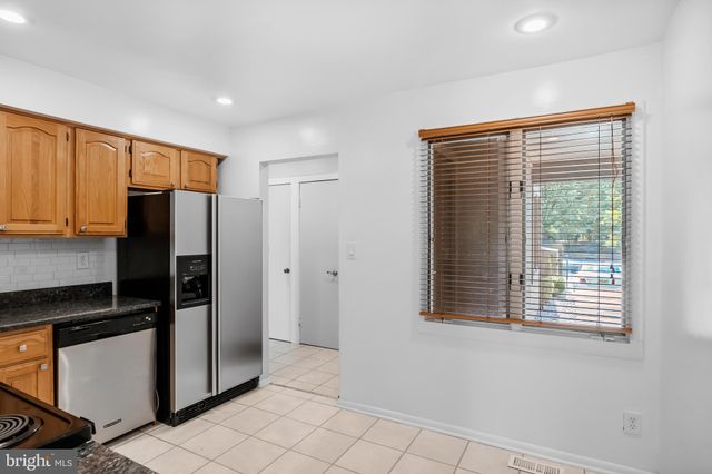 $275,000 | 210 Uxbridge, Cherry Hill, NJ 08034