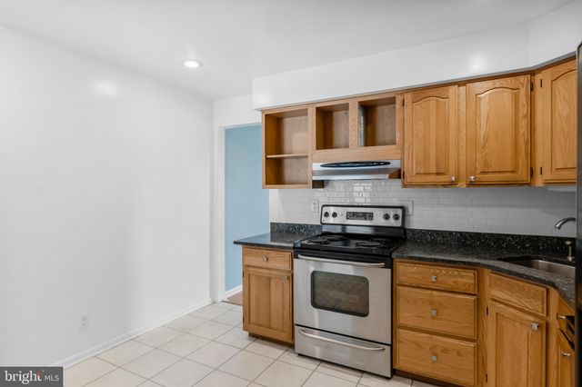 $275,000 | 210 Uxbridge, Cherry Hill, NJ 08034