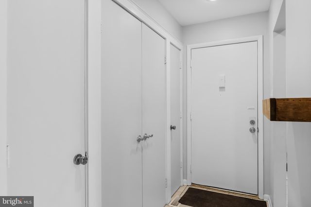 $275,000 | 210 Uxbridge, Cherry Hill, NJ 08034