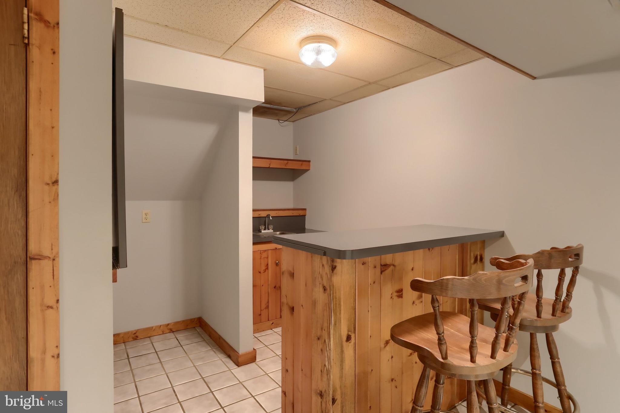 46 Cherokee Road Willow Street, PA 17584 - Photo 17 of 24 Bar area
