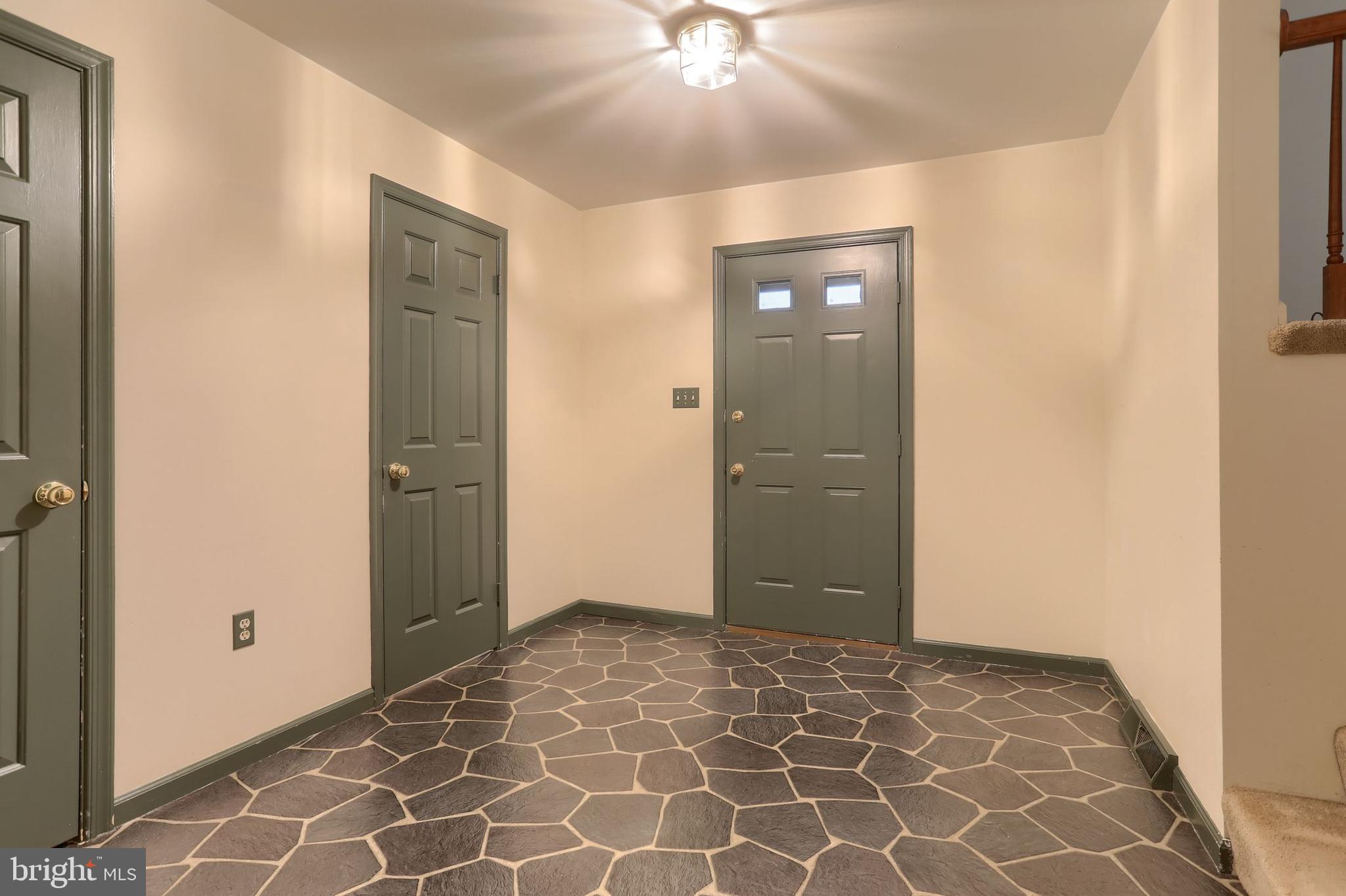 46 Cherokee Road Willow Street, PA 17584 - Photo 2 of 24 Entry Way