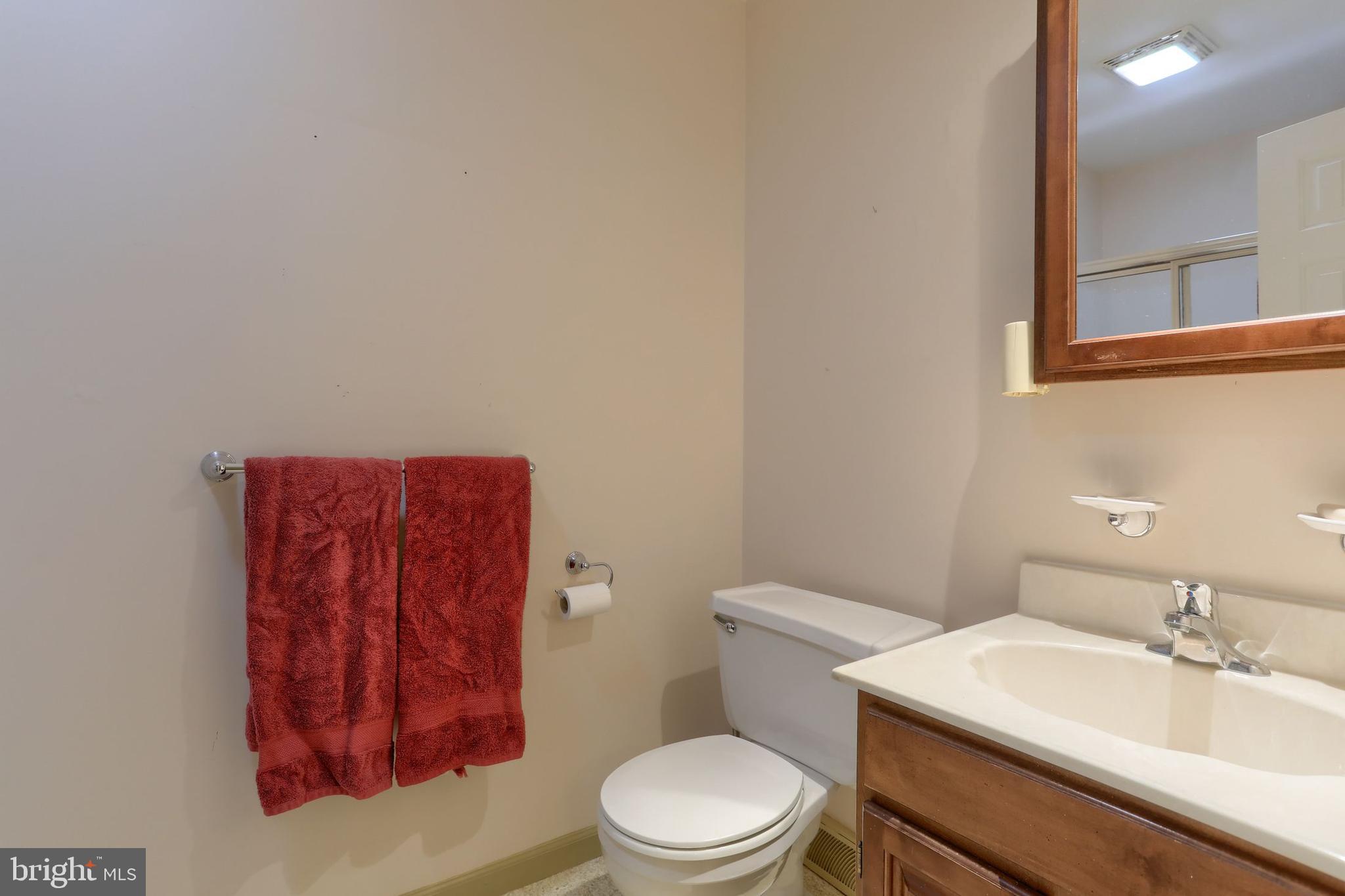 46 Cherokee Road Willow Street, PA 17584 - Photo 9 of 24 Primary bathroom