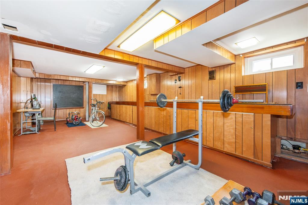 153 Notch Road Clifton, NJ 07013 - Photo 18 of 22 Gallery Image 18