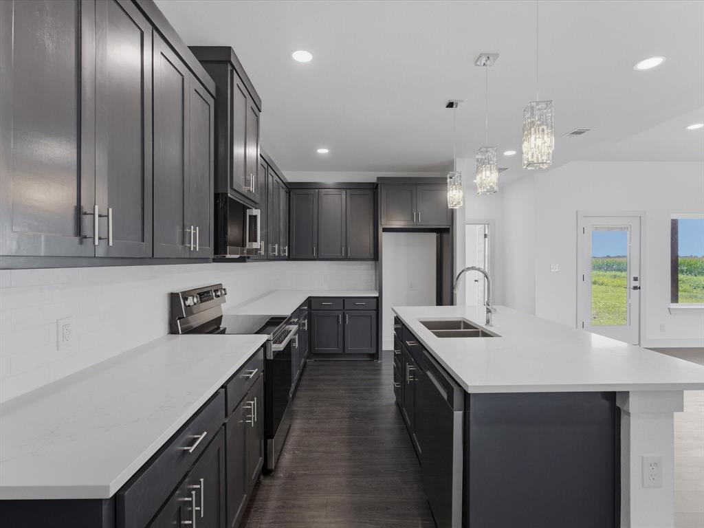 2091 Goodwyn Road Italy, TX 76651 - Photo 19 of 36