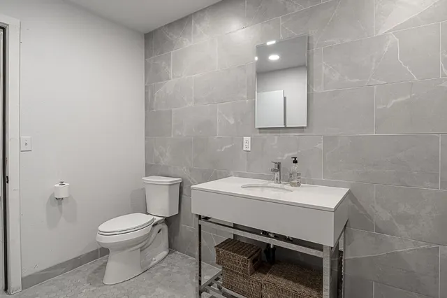 $2,299,900 | 6613 Woodland Avenue, Modesto, CA 95358