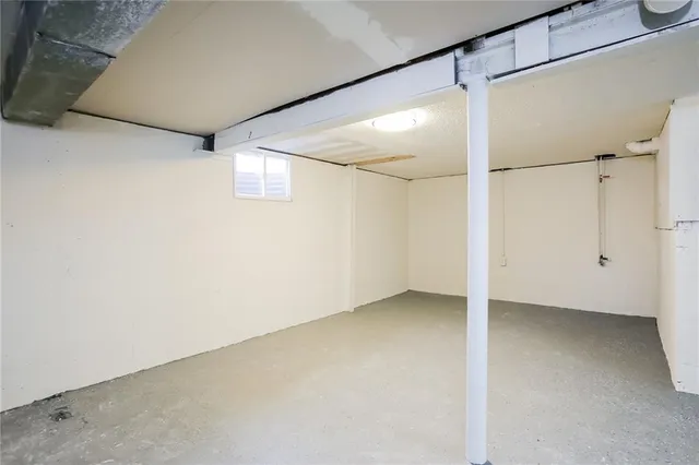 $1,590 | 9306 Fairwood Drive, Kansas City, MO 64138