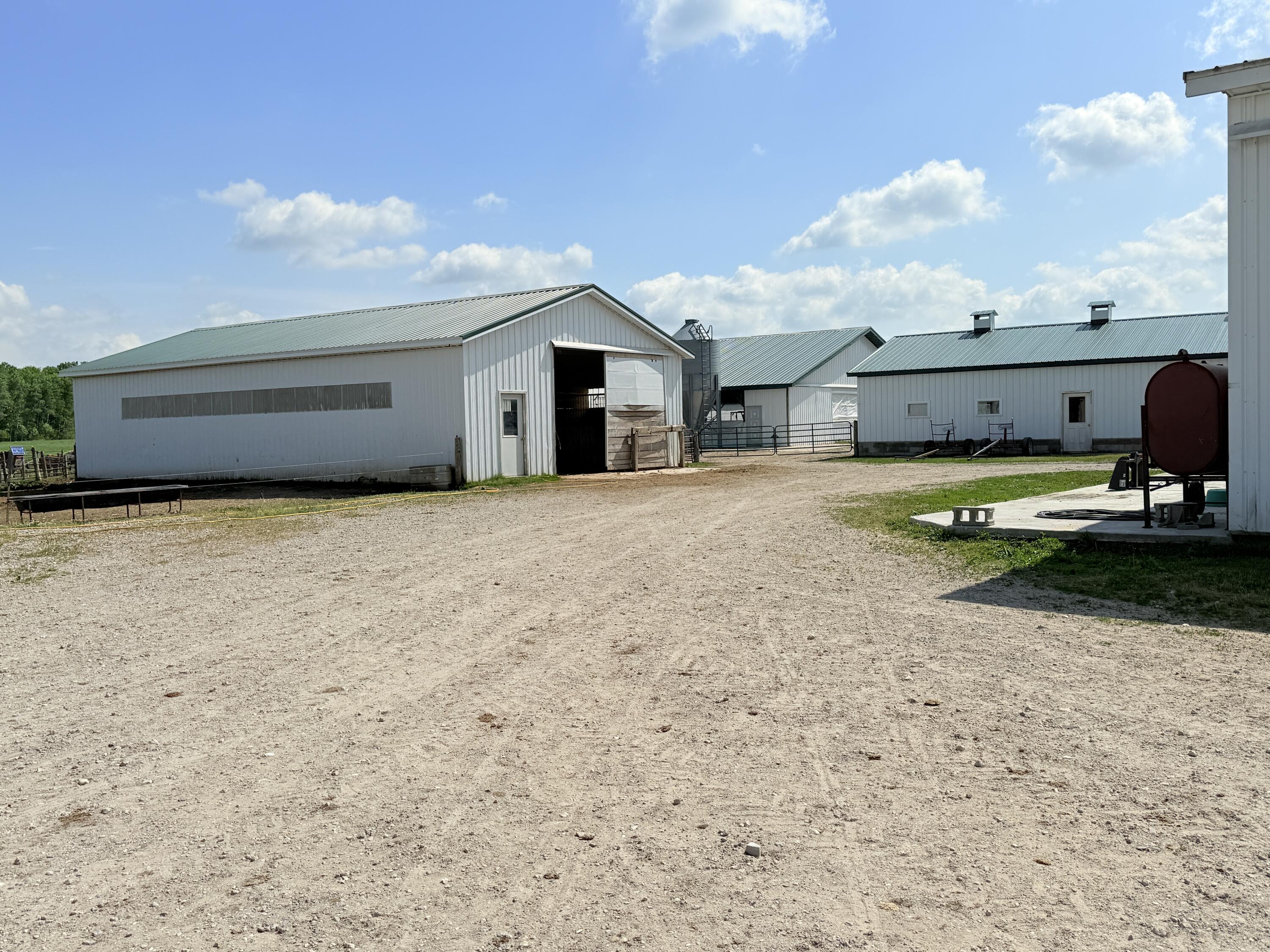 21576 Patterson Road, Unit OPTION B Tustin, MI 49688 - Photo 6 of 13 IMG_0823