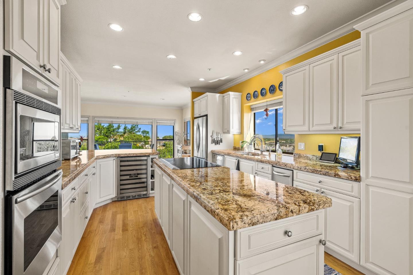 25611 Whip Road Monterey, CA 93940 - Photo 12 of 29