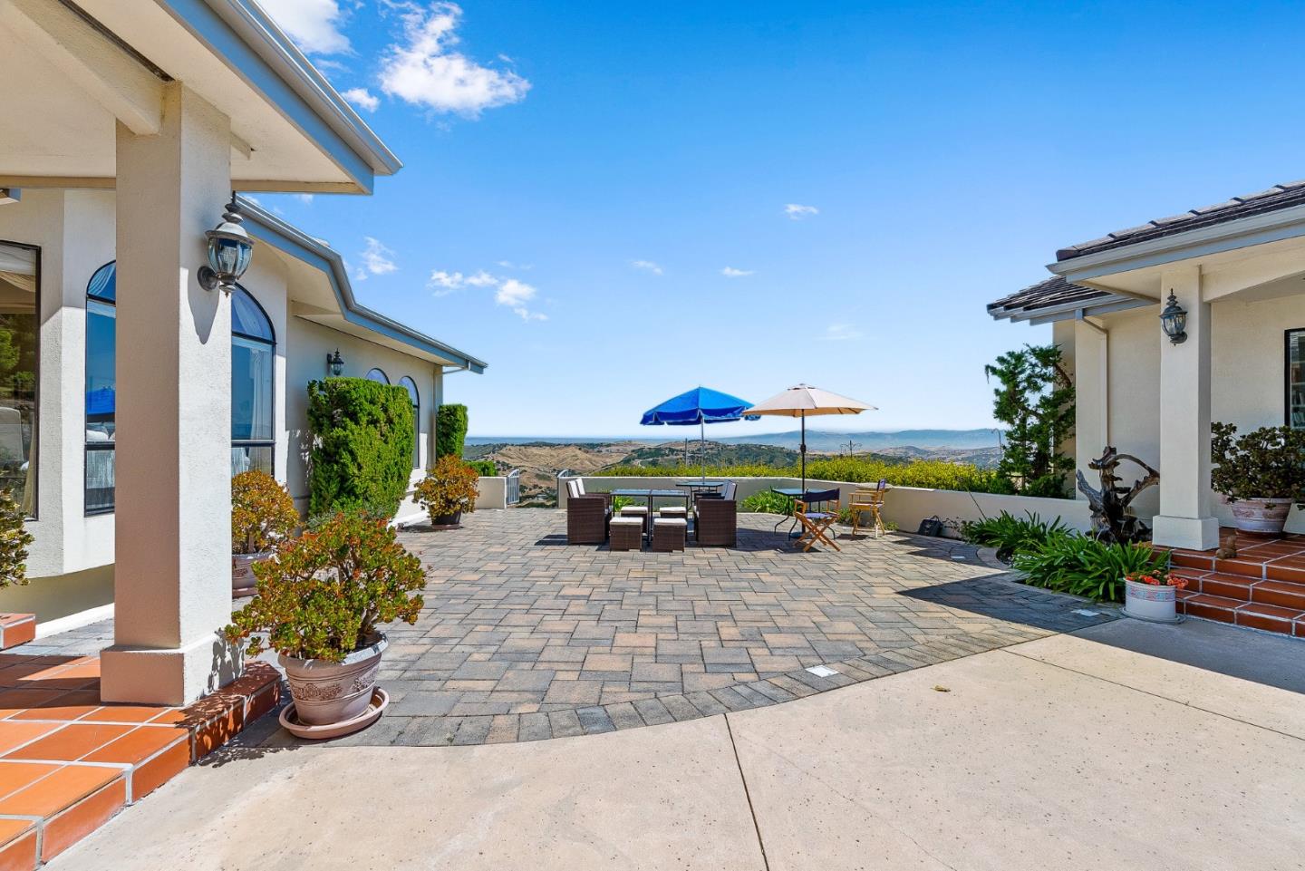 25611 Whip Road Monterey, CA 93940 - Photo 4 of 29