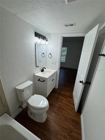 $999 | 1751 Northeast 2nd Street, Unit 1, Ocala, FL 34470