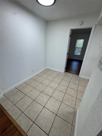 $999 | 1751 Northeast 2nd Street, Unit 1, Ocala, FL 34470
