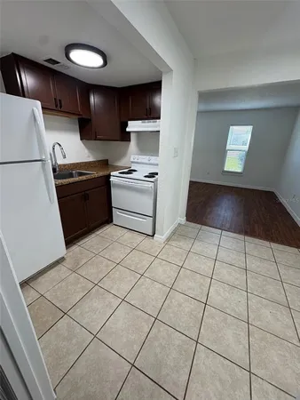 $999 | 1751 Northeast 2nd Street, Unit 1, Ocala, FL 34470
