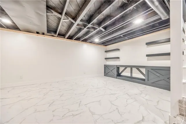 $345,000 | 5509 West 50th Terrace, Roeland Park, KS 66202