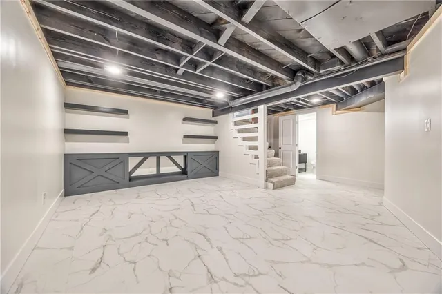 $345,000 | 5509 West 50th Terrace, Roeland Park, KS 66202