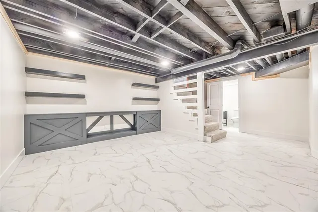 $345,000 | 5509 West 50th Terrace, Roeland Park, KS 66202