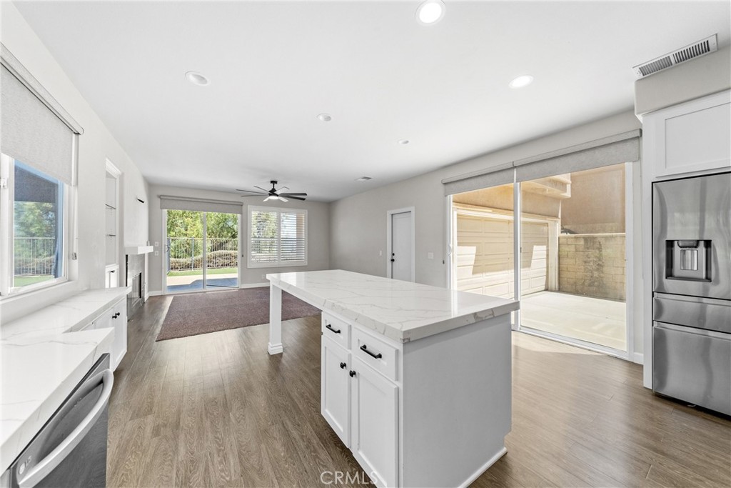 3306 Rochelle Lane Corona, CA 92882 - Photo 17 of 73