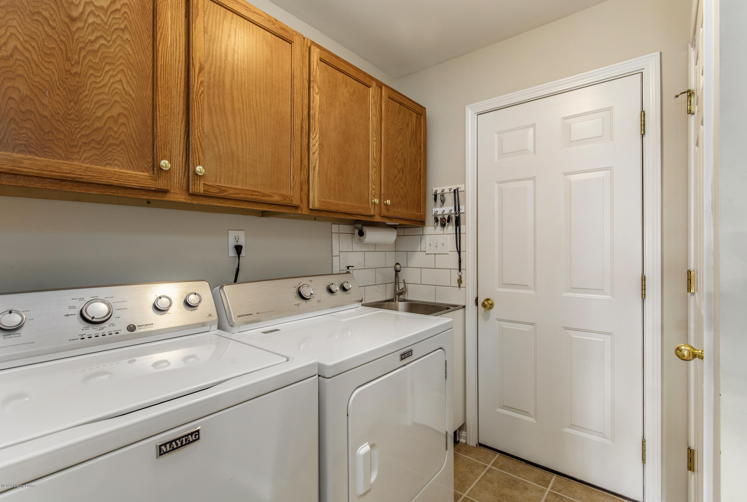 4202 Garden Ridge Road Crestwood, KY 40014 - Photo 22 of 45 21-laundry