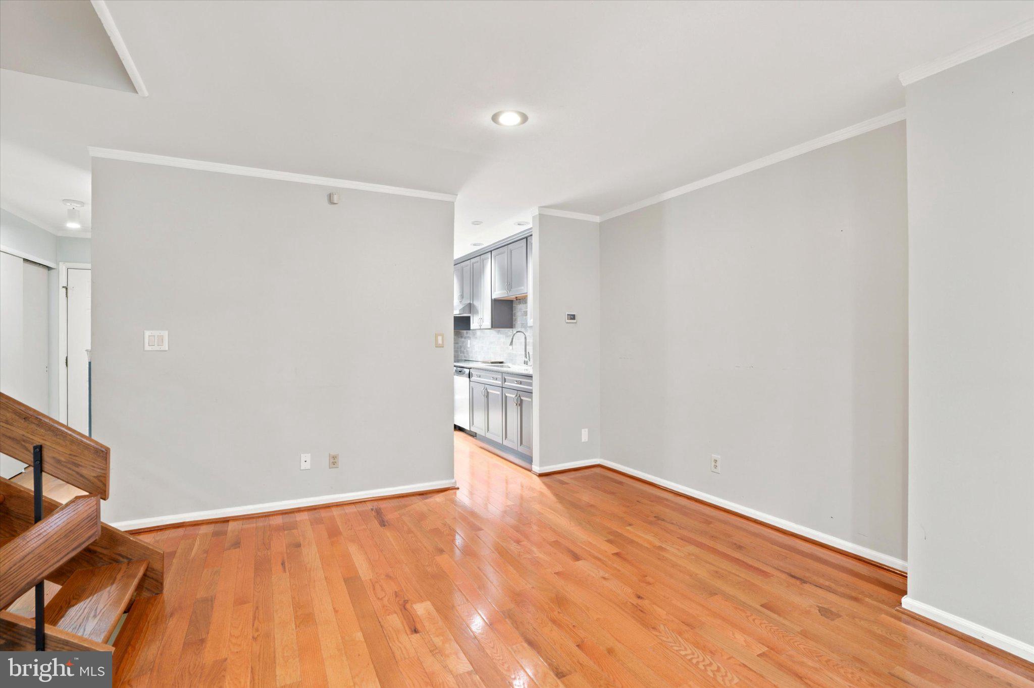 18 Medinah Drive Reading, PA 19607 - Photo 3 of 25 Spacious, modern living area awaits you.